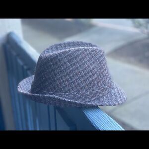 Vintage Dobbs Fifth Avenue Women’s Sabre Felt Fedora Hat W/Feather Sz L